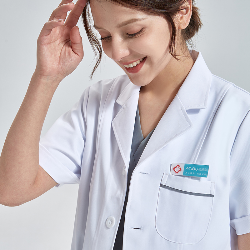 Women's Doctor Lab Coats 93% P - Medical Lab Coats recensione e prezzo