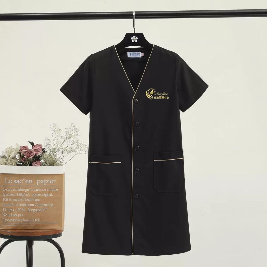 white plus size Salon grooming - Medical Lab Logo recensione e prezzo