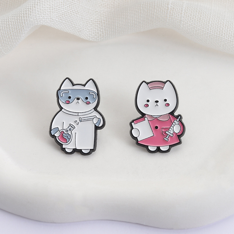 2pcs Cute Cartoon Medical Cat  - Medical Lab Logo recensione e prezzo