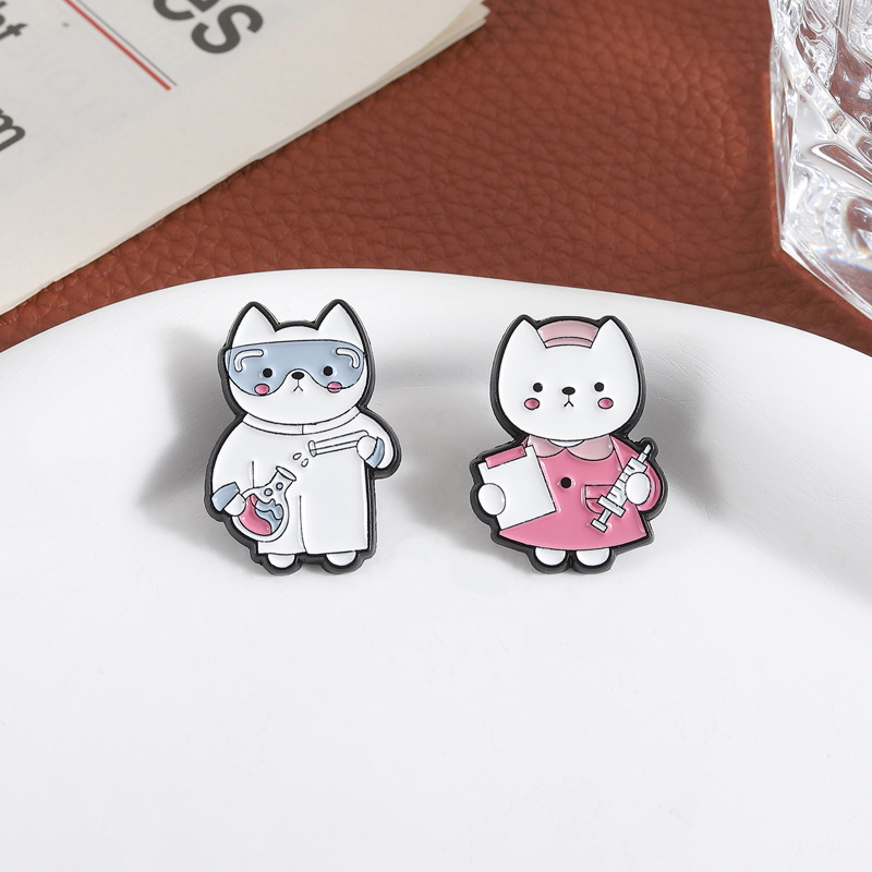 2pcs Cute Cartoon Medical Cat  - Medical Lab Logo recensione e prezzo